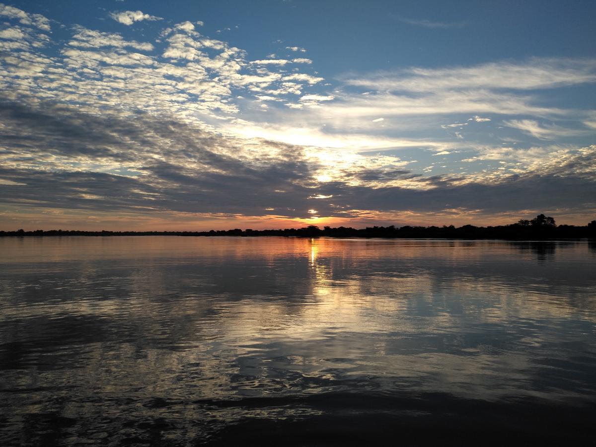 Caprivi Houseboat Safari Lodge Катима-Мулило Экстерьер фото