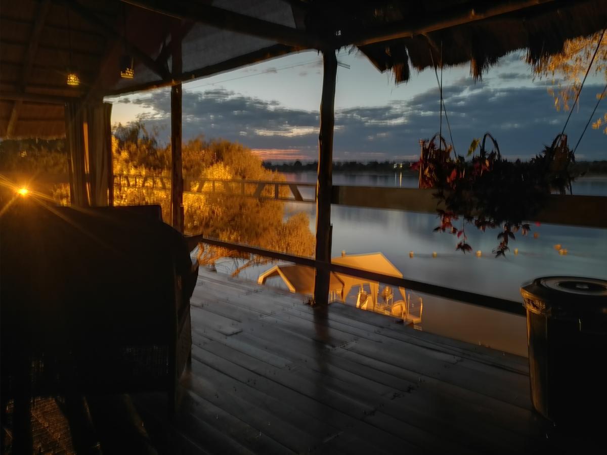 Caprivi Houseboat Safari Lodge Катима-Мулило Экстерьер фото