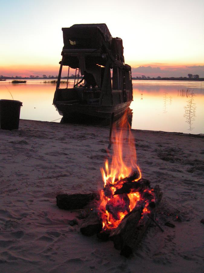 Caprivi Houseboat Safari Lodge Катима-Мулило Экстерьер фото